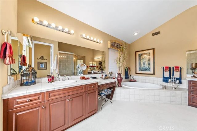 7801 E Bridgewood Drive East, Anaheim Hills, CA 92808