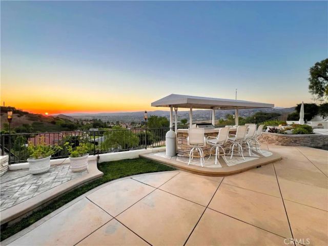 7801 E Bridgewood Drive East, Anaheim Hills, CA 92808