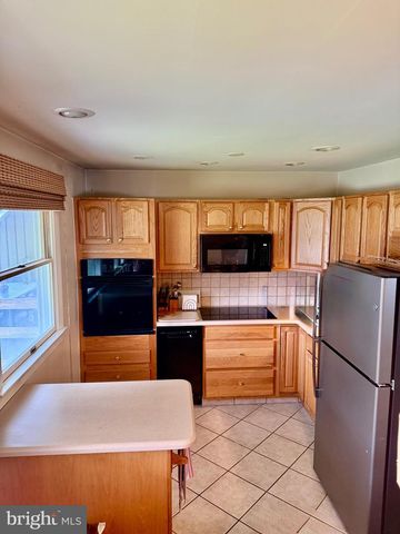 10800 PERRIN RD, Philadelphia, PA 19154