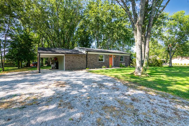 349 Dawn Dr, Cedar Hill, TN 37032