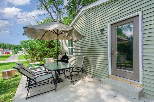 349 Dawn Dr, Cedar Hill, TN 37032