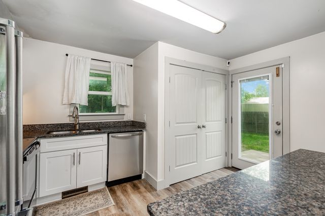 349 Dawn Dr, Cedar Hill, TN 37032