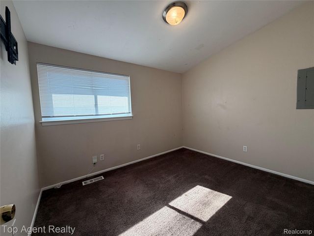 29609 Everett Street, Southfield, MI 48076