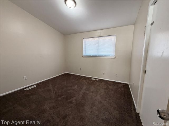 29609 Everett Street, Southfield, MI 48076