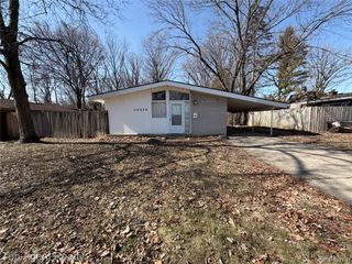 29609 Everett Street, Southfield, MI 48076