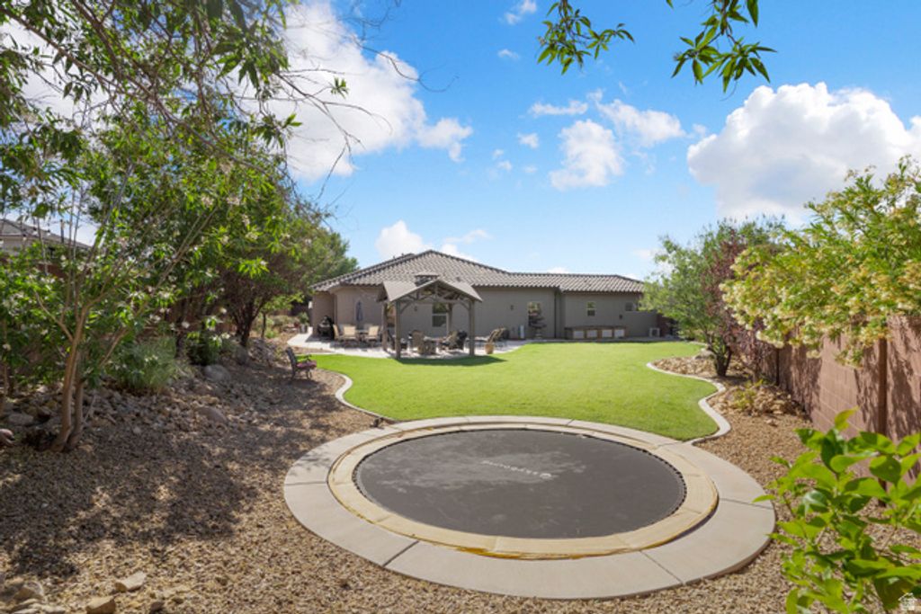 Image 47 of property listing at 2982 E CARMINE DR, St. George, UT 84790