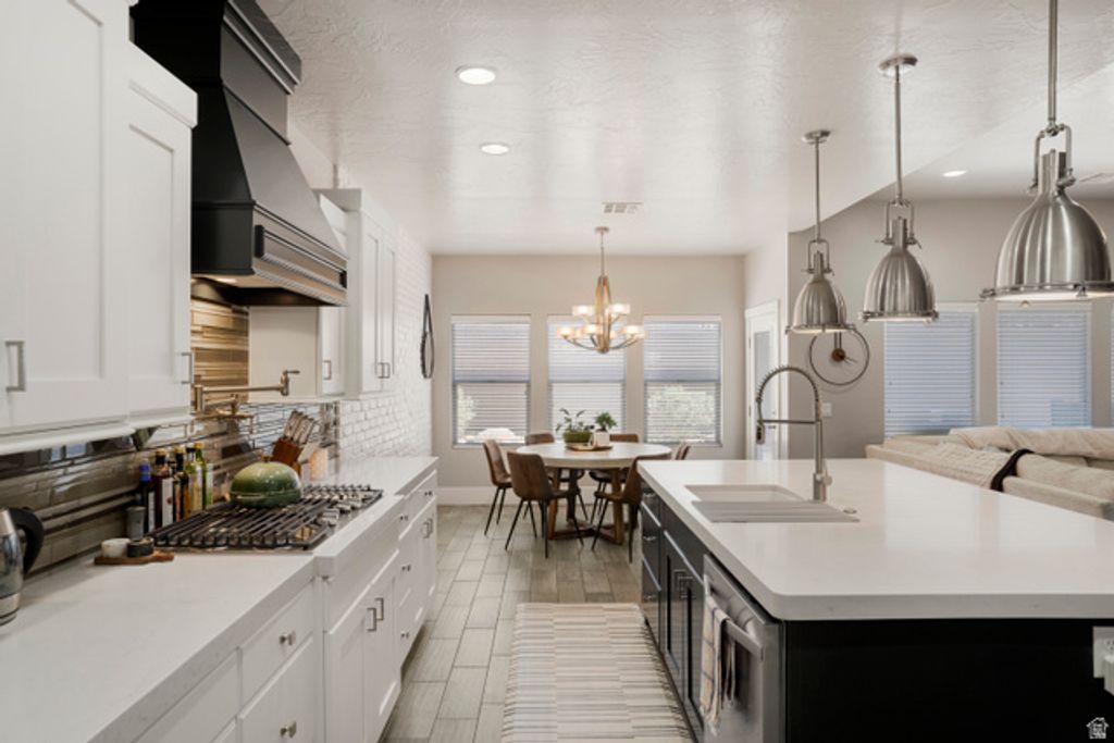 Image 9 of property listing at 2982 E CARMINE DR, St. George, UT 84790