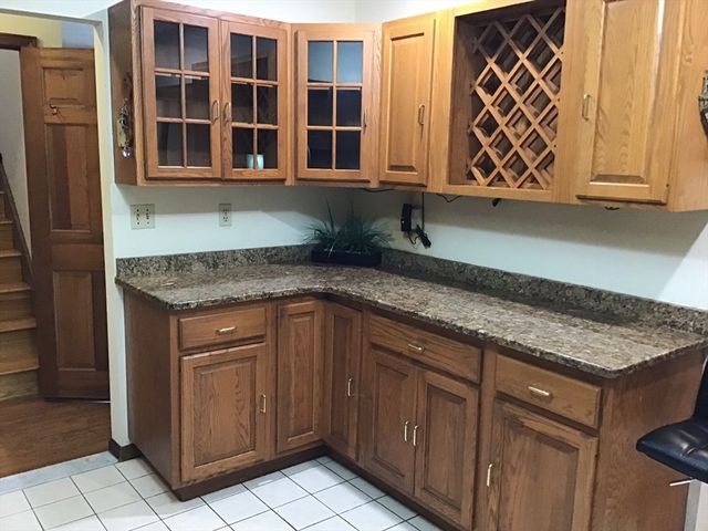 16 Battlemarch Way, Woburn, MA 01801