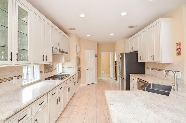 6251 Clear Canyon Drive, Katy, TX 77450