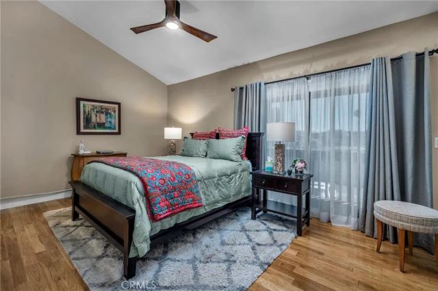 21555 Burbank Boulevard 47, Woodland Hills, CA 91367