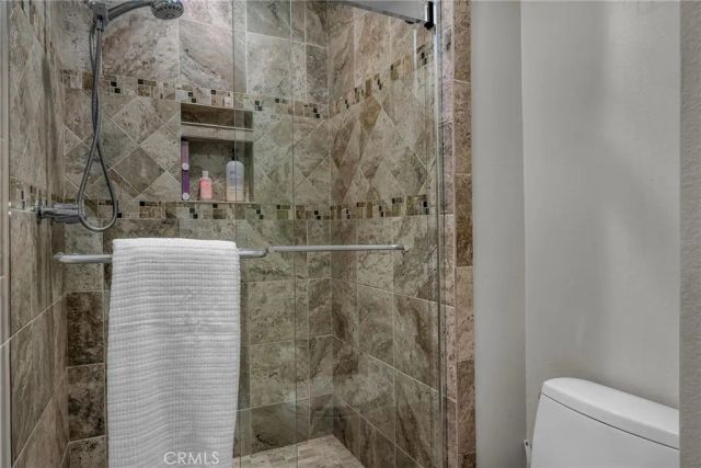 21555 Burbank Boulevard 47, Woodland Hills, CA 91367
