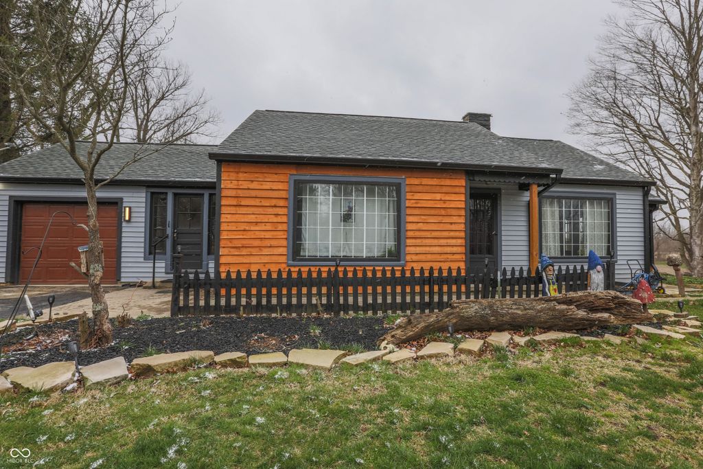 539 E Washington Street, Morgantown, IN 46160