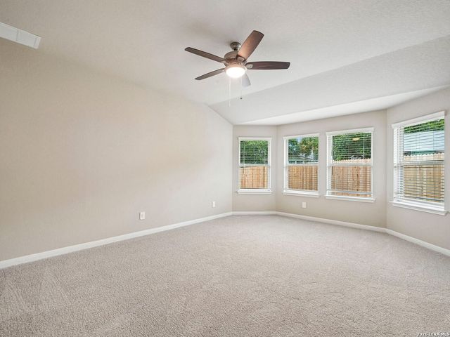10233 King Robert, San Antonio, TX 78239