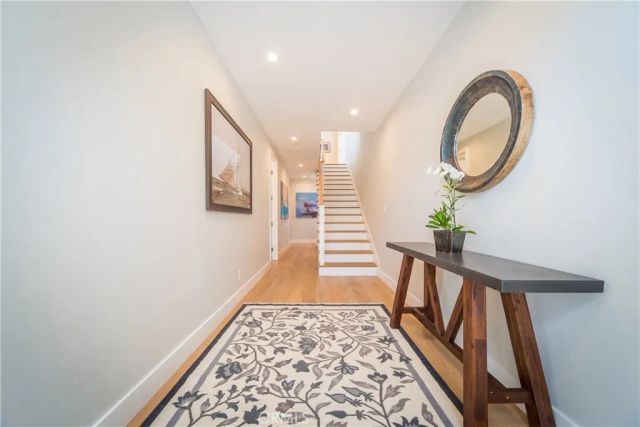651 10th, Hermosa Beach, CA 90254