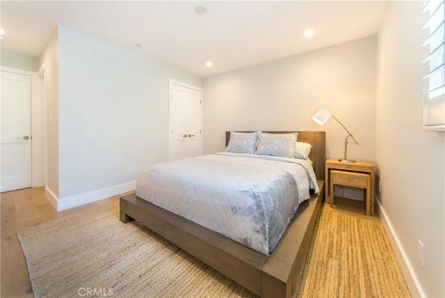 651 10th, Hermosa Beach, CA 90254