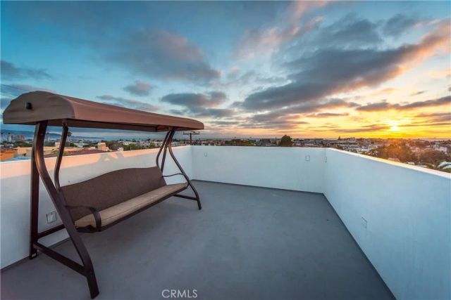 651 10th, Hermosa Beach, CA 90254