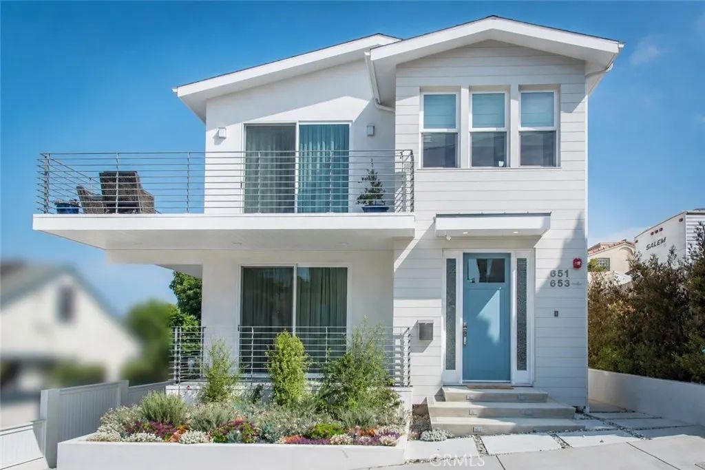 651 10th, Hermosa Beach, CA 90254