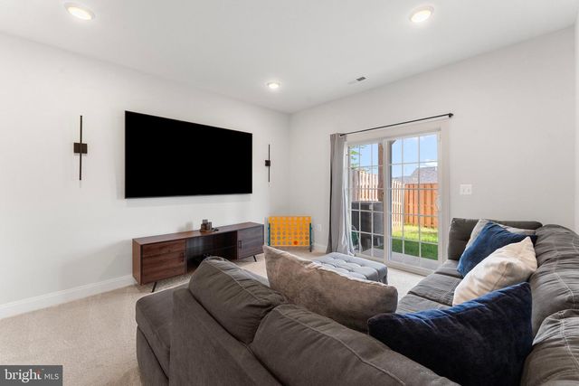 3188 BARBEQUE PL, Woodbridge, VA 22193