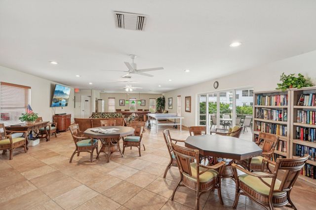 5540 N Ocean Boulevard 212, Ocean Ridge, FL 33435
