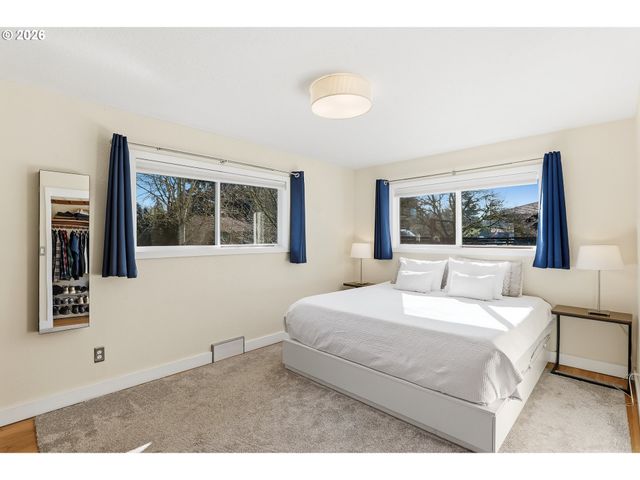 2115 Ne 136TH Ave, Portland, OR 97230