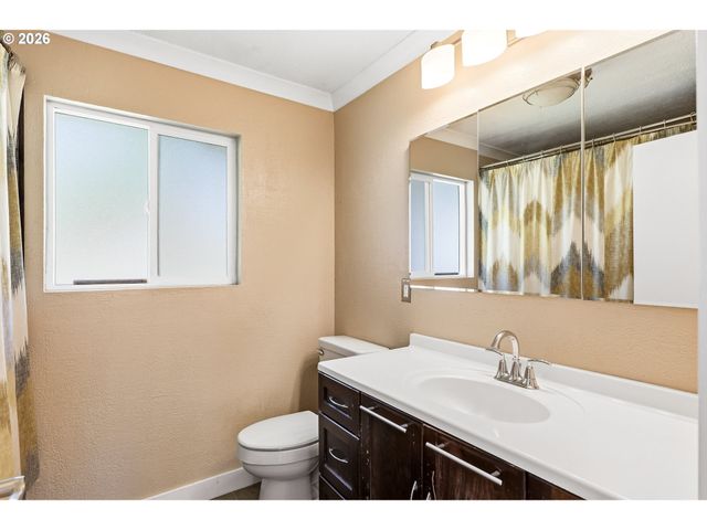 2115 Ne 136TH Ave, Portland, OR 97230