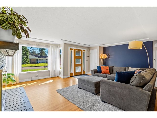 2115 Ne 136TH Ave, Portland, OR 97230