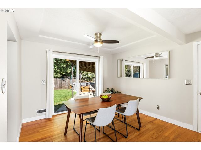 2115 Ne 136TH Ave, Portland, OR 97230