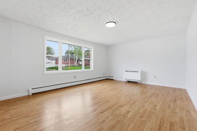 60 Rosedale Avenue, Manchester, NH 03103
