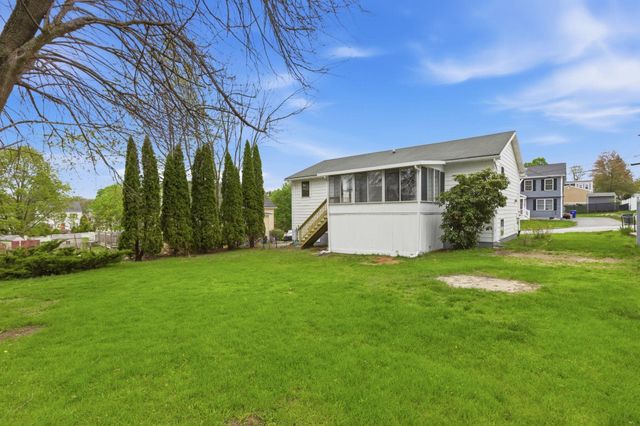 60 Rosedale Avenue, Manchester, NH 03103