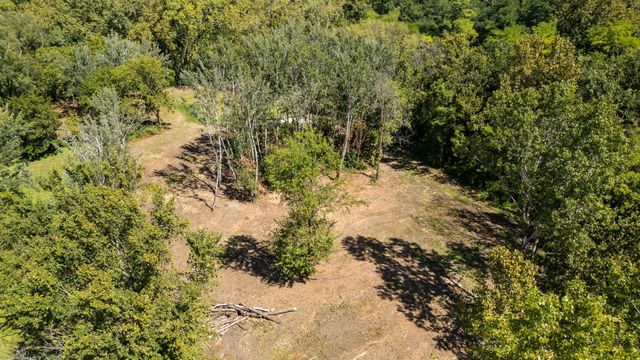 8400 W 87th Street, Hickory Hills, IL 60457