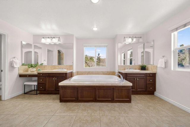 1717 Tara, San Marcos, CA 92078