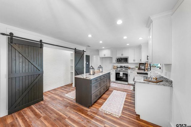 17113 E Texas Highway 11, Winnsboro, TX 75494