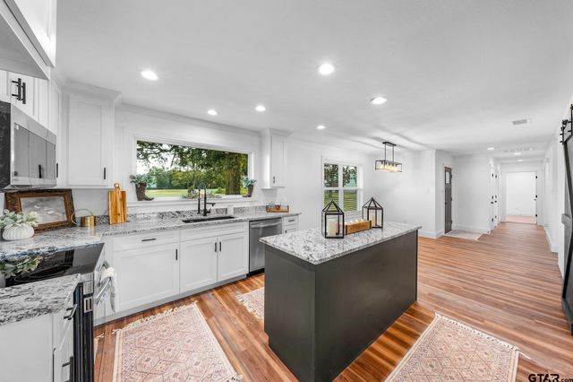 17113 E Texas Highway 11, Winnsboro, TX 75494