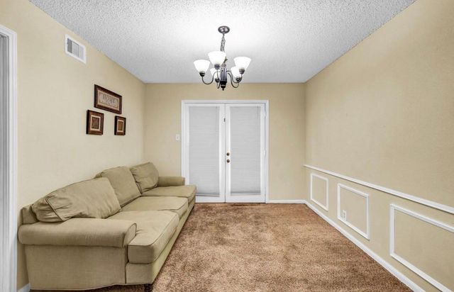 221 Wedgewood Street, Lake Jackson, TX 77566
