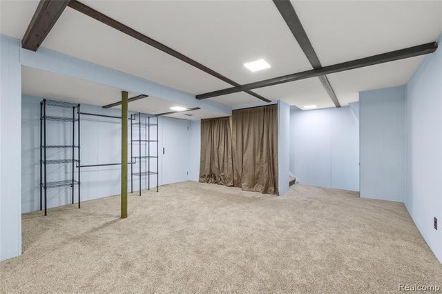 23424 Larkshire Street, Farmington Hills, MI 48336