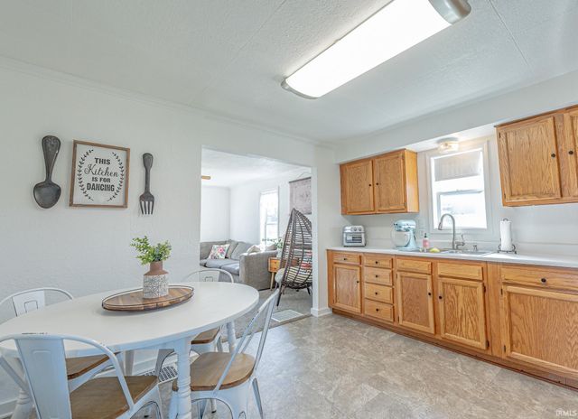 1524 W 9th Street, Marion, IN 46953