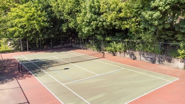 22 N Stone Mill Dr 1111, Dedham, MA 02026