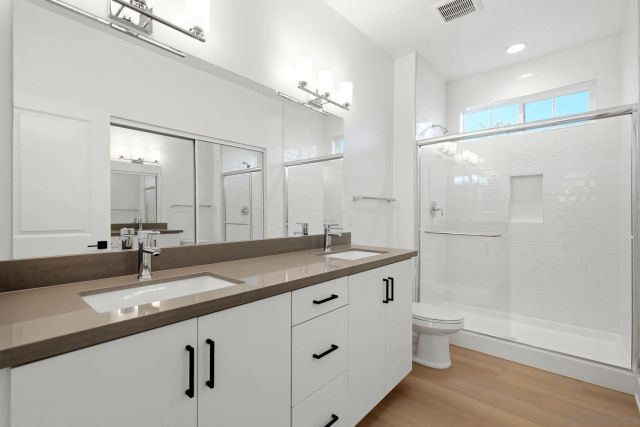 402 Zoey Lane, San Marcos, CA 92069