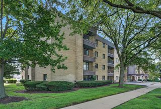 1133 S Finley Road 309, Lombard, IL 60148