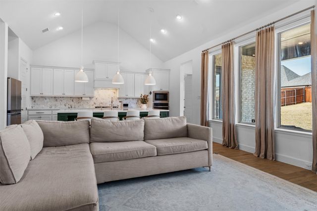 13240 Meadow Cross Drive, Fort Worth, TX 76008