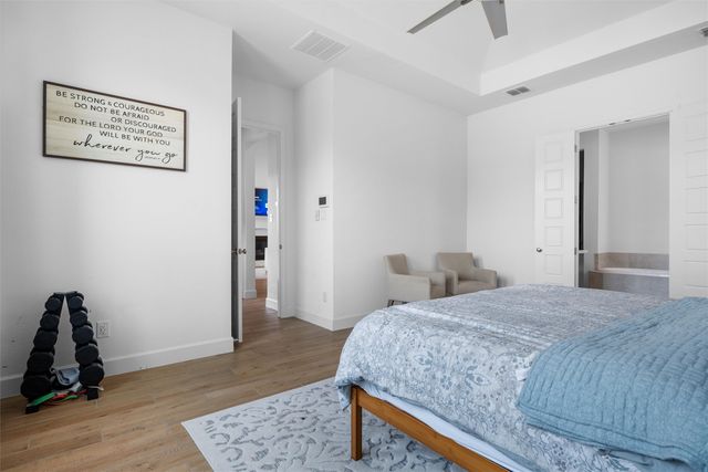 13240 Meadow Cross Drive, Fort Worth, TX 76008