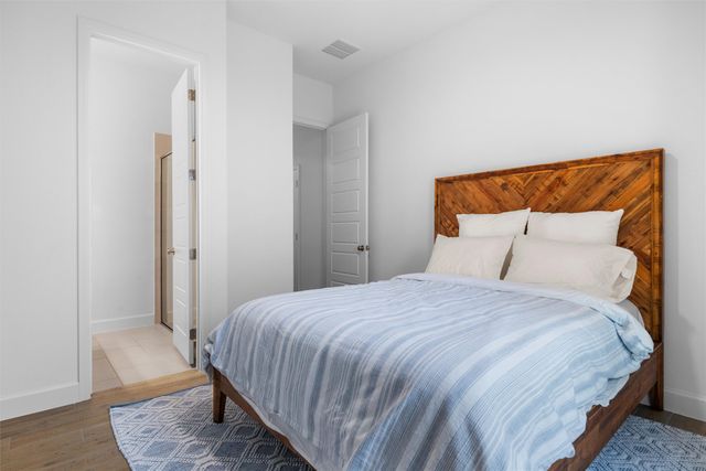 13240 Meadow Cross Drive, Fort Worth, TX 76008