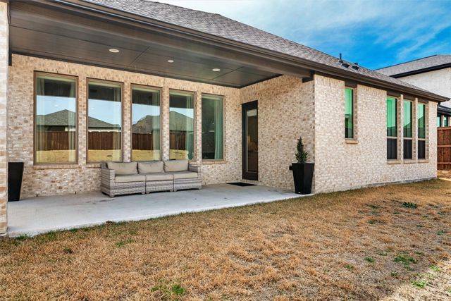 13240 Meadow Cross Drive, Fort Worth, TX 76008