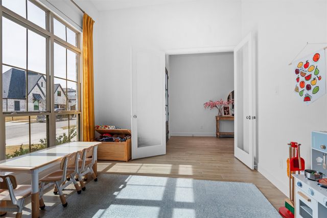 13240 Meadow Cross Drive, Fort Worth, TX 76008