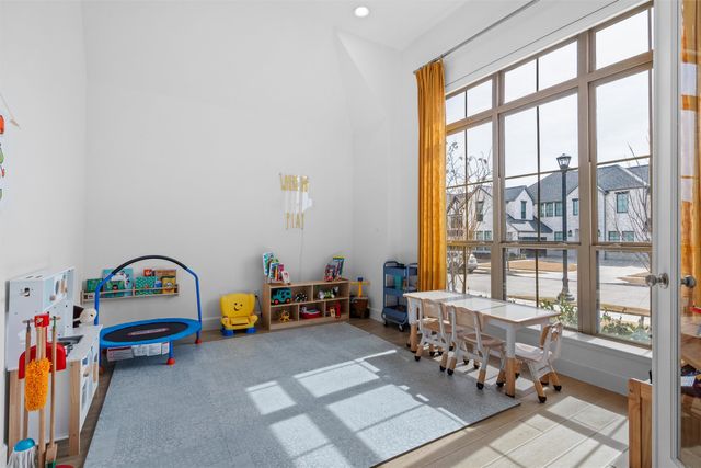 13240 Meadow Cross Drive, Fort Worth, TX 76008