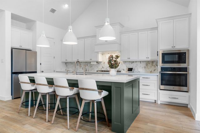 13240 Meadow Cross Drive, Fort Worth, TX 76008