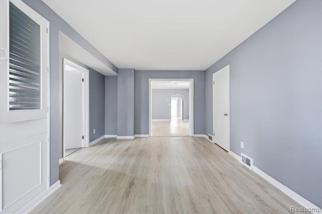 2601 Belmont Street, Hamtramck, MI 48212