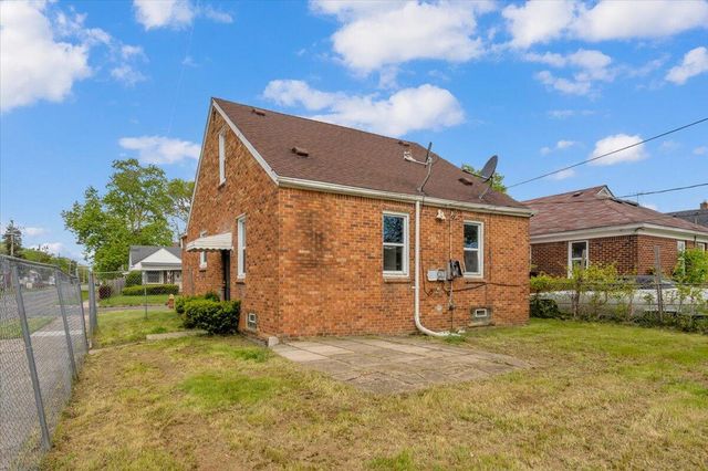 7600 Penrod Street, Detroit, MI 48228