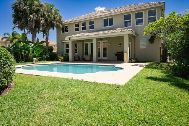 5569 SE Hammock Reserve Terrace, Hobe Sound, FL 33455
