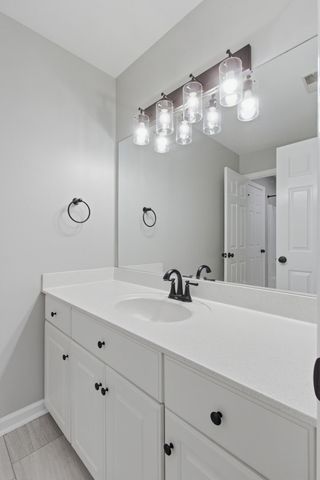 420 Chamberlain Park Ln, Franklin, TN 37069